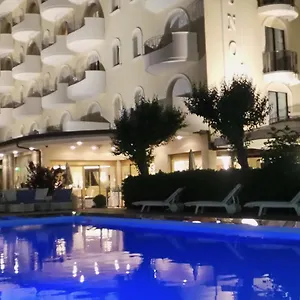 Nettuno 4*, Cervia Italia